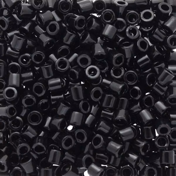 Opaque Black DBL-0010 Delica 8/0 5g