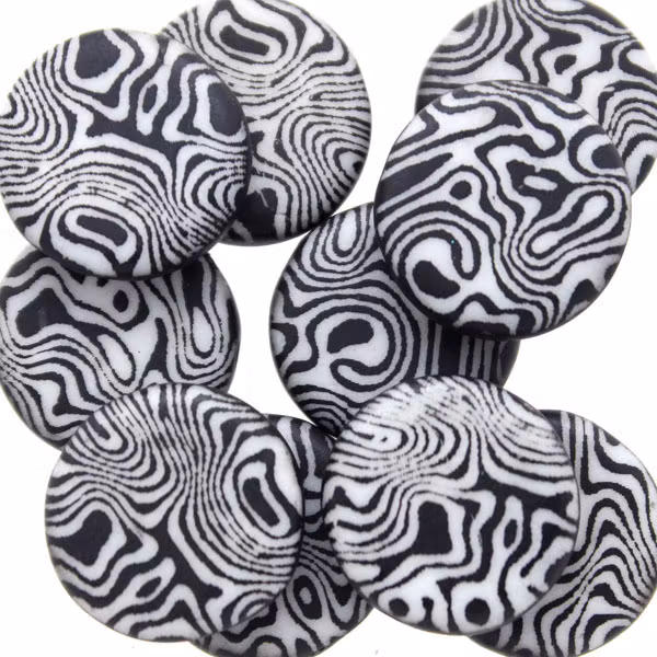 Black/White Laser Contour Coin 2-hole 14mm 2st