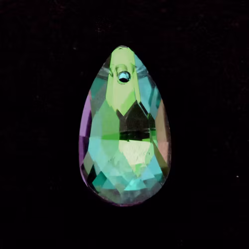 Crystal Green Luster Pear Pendant 16x9mm 1st