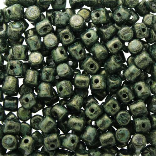 Metallic Mat Green Spotted Minos 5g