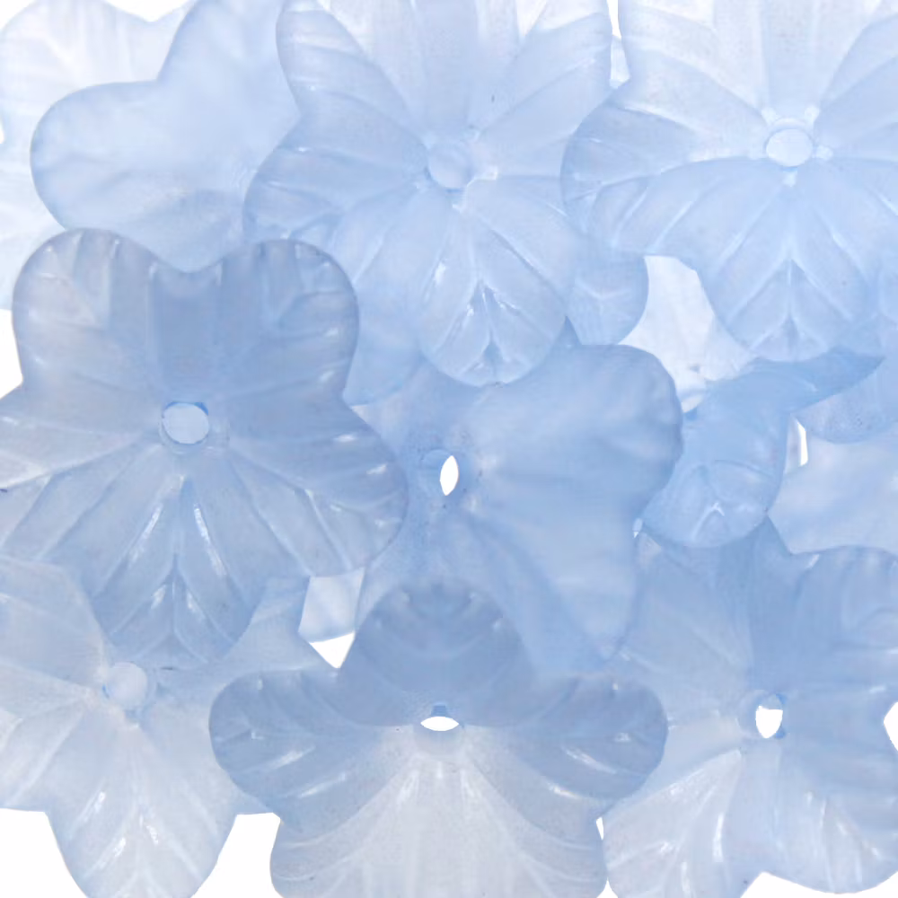 Sapphire Frost Blomma Akrylpärla 5-bladig 18mm 1st