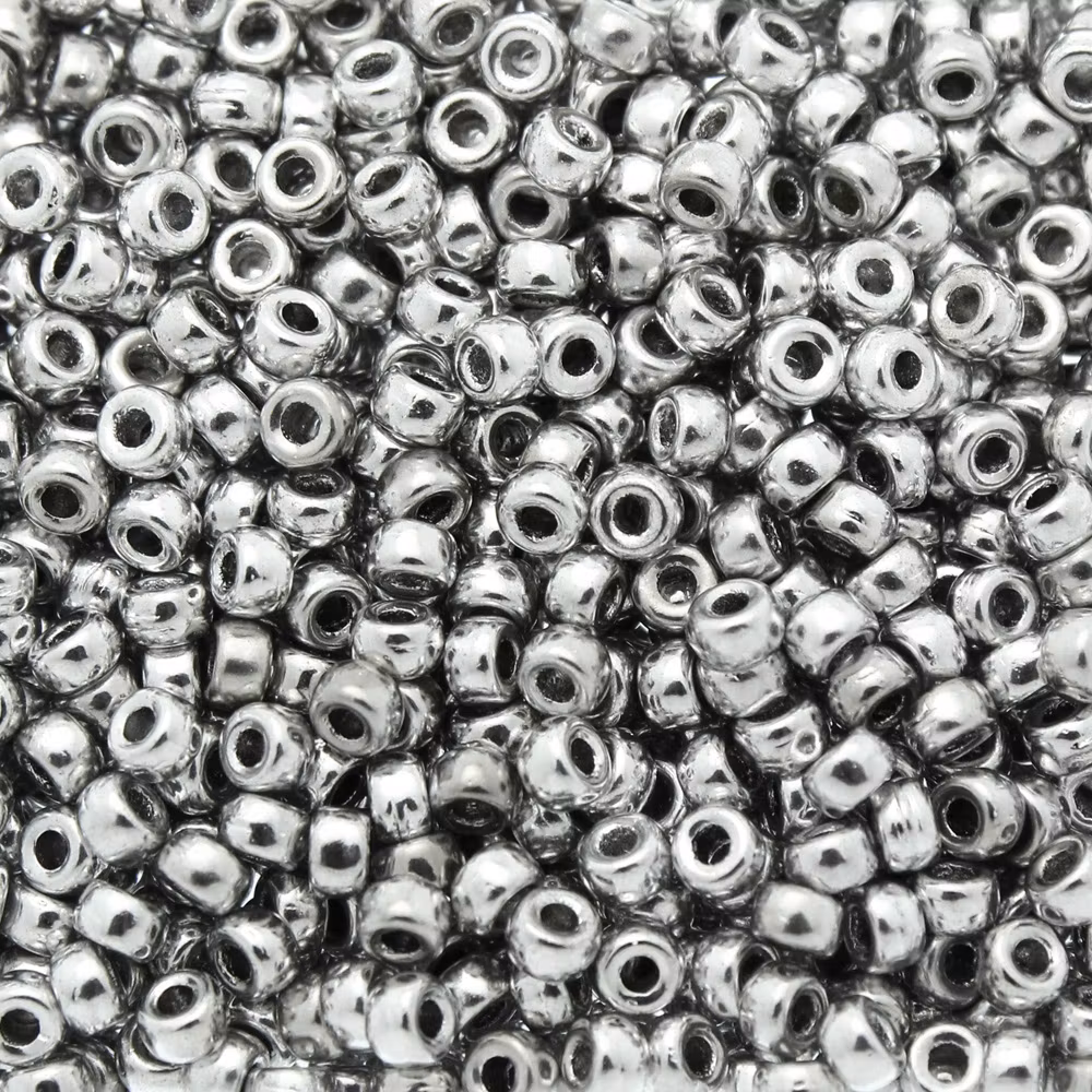 Crystal Labrador Full Matubo Seedbeads 8/0 5g