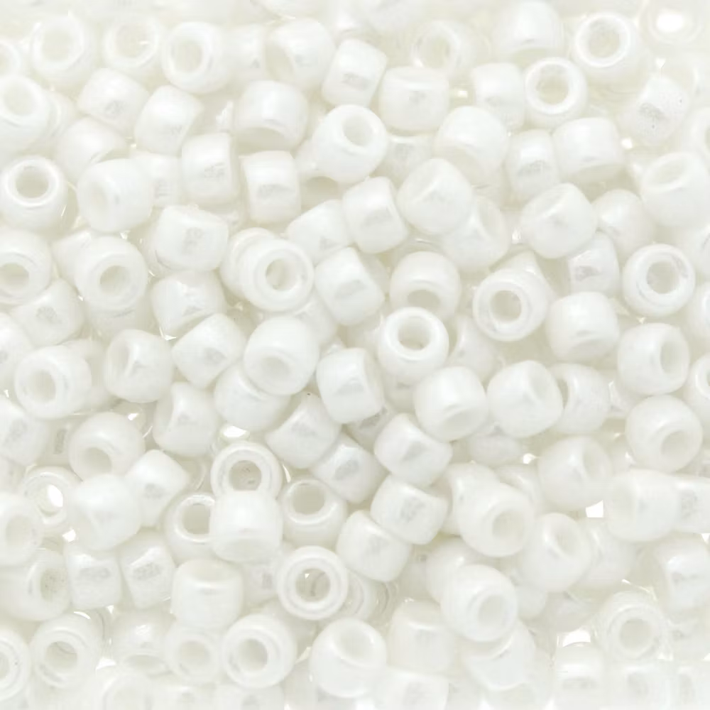 Opaque White Luster Matubo Seedbeads 7/0 5g
