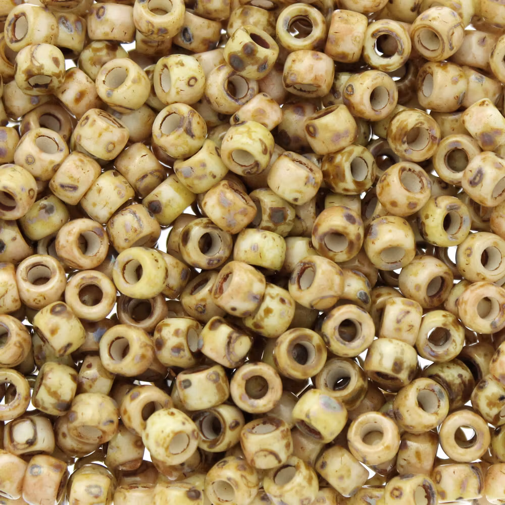Opaque White Dark Travertin Matubo Seedbeads 7/0 5g