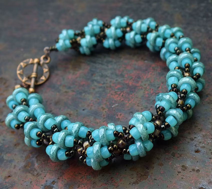 Spiral Rope with Matubo Beads Armband PDF