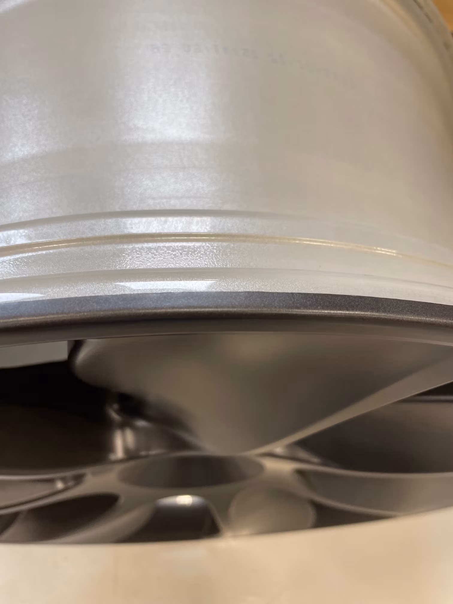 Pölykapselit - Turbine 19" - metallinharmaa - Tesla Model Y