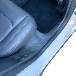 Askelsuojat eteen ja taakse - TPE muovia - 4 kpl sarja - Tesla Model Y