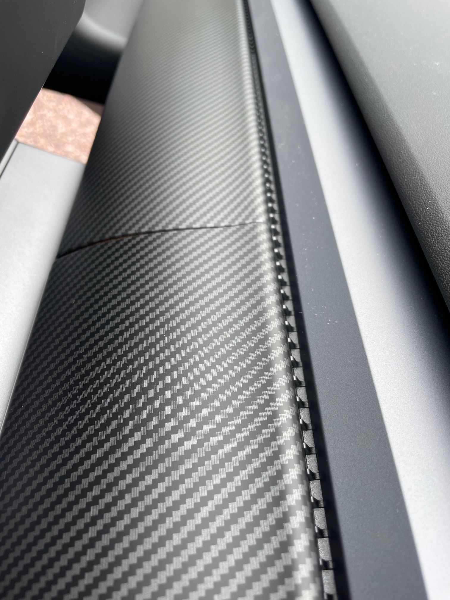 Kojelaudan paneelit (2 kpl) , matta hiilikuitu - Tesla Model 3 2021/Y