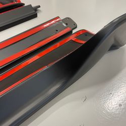 Sivuhelmat mattamusta - Tesla Model 3