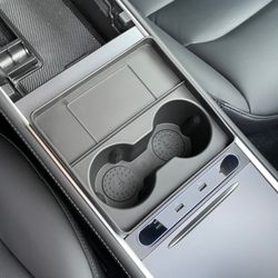Mukinpidike tai korttiteline, musta sisäosa - Tesla Model 3 2021/Y