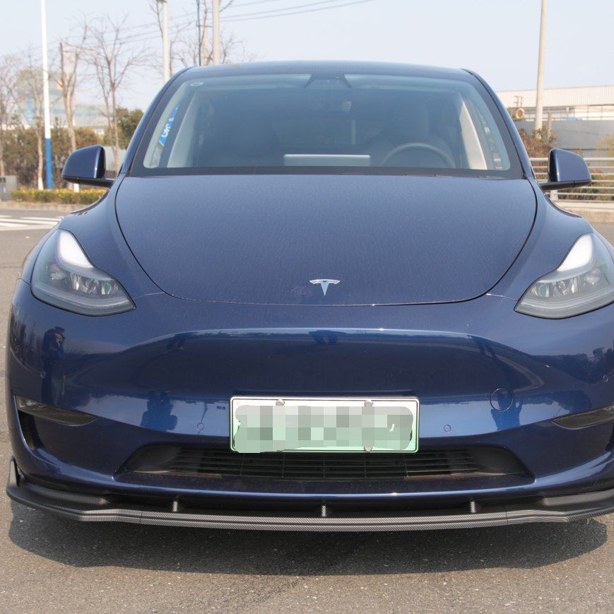 Etuspoileri matta hiilikuitu - Tesla Model Y