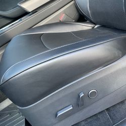 Verhoilu musta - täydellinen sarja - Tesla Model Y