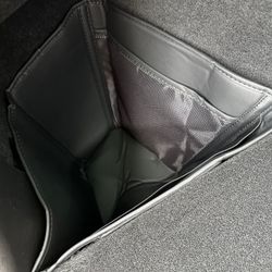 Säilytyssisäkkeet tavaratilassa, vegaaninen nahka - Tesla Model Y