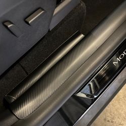Etuporrassuoja ABS-materiaalia, hiilikuitukuvioinen - Tesla Model Y