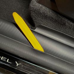Etuporrassuoja ABS-materiaalia, hiilikuitukuvioinen - Tesla Model Y
