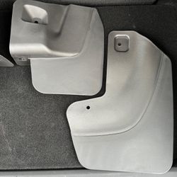 Roiskesuoja mattamusta - Tesla Model X 2022+