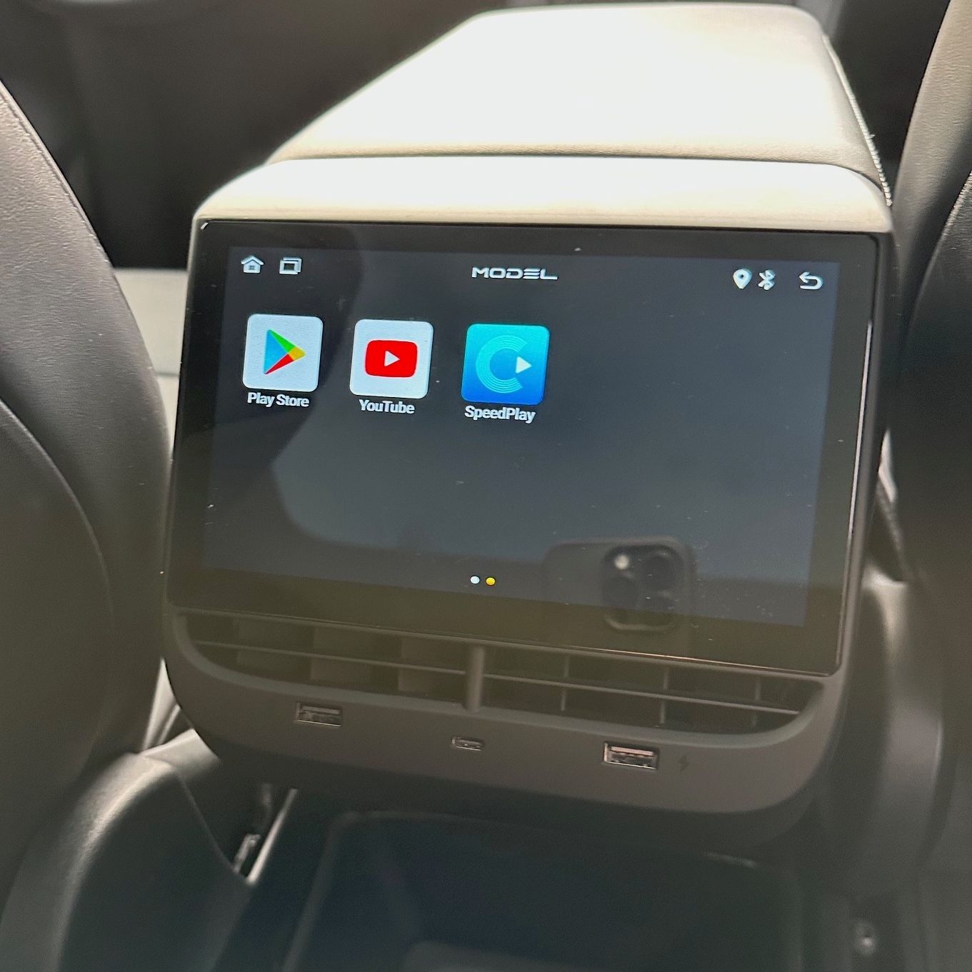 Takaistuimen näyttö, 7 tuumaa - Tesla Model 3 2021/Y