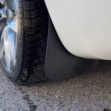 Roiskeläpät, pehmeät - Tesla Model 3 Highland