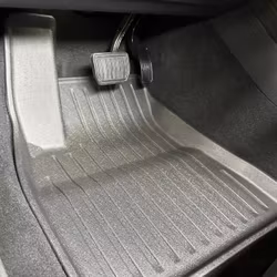 Sisämatot, TPE-materiaali - Tesla Model 3 Highland