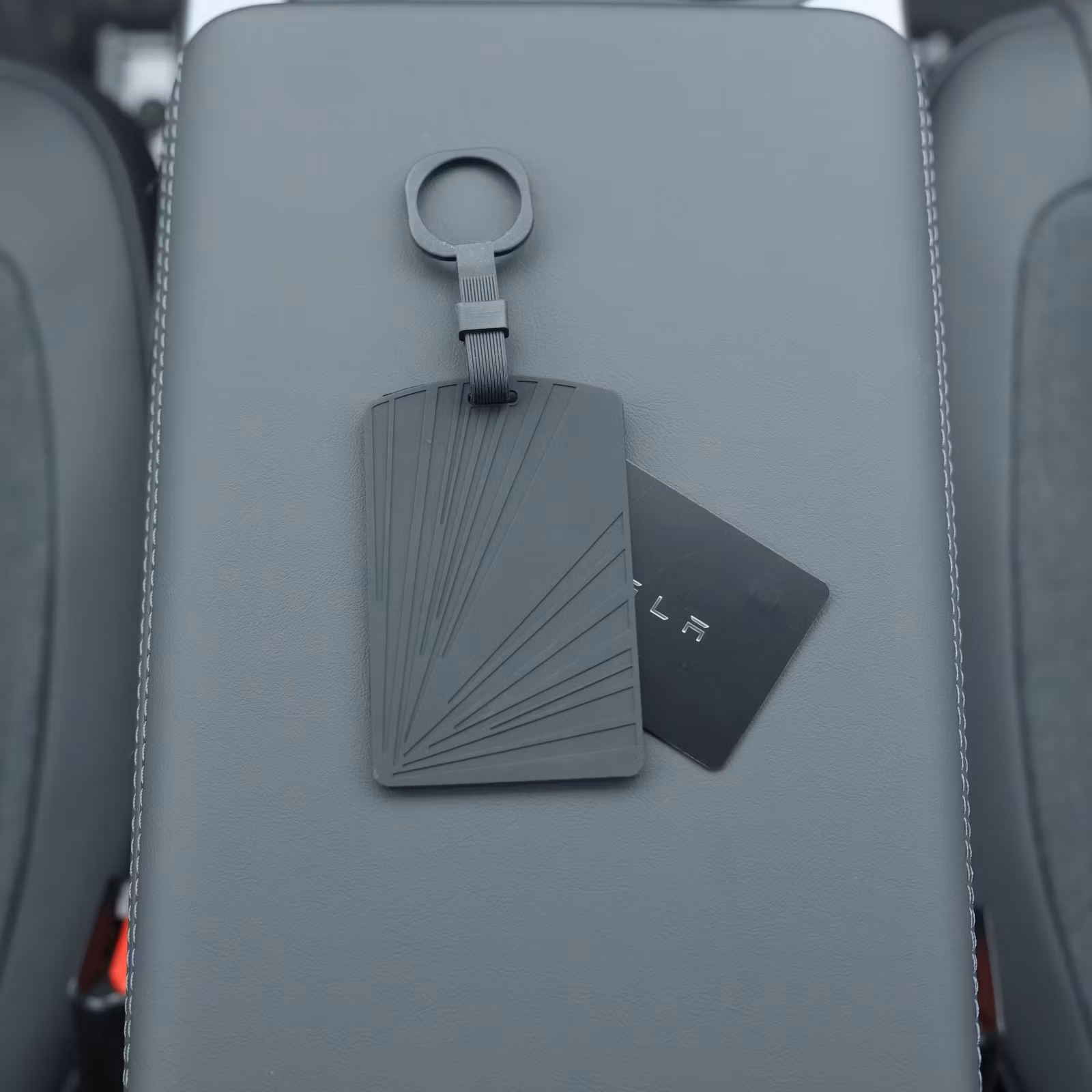 Silikoninen korttipidike avaimenperään