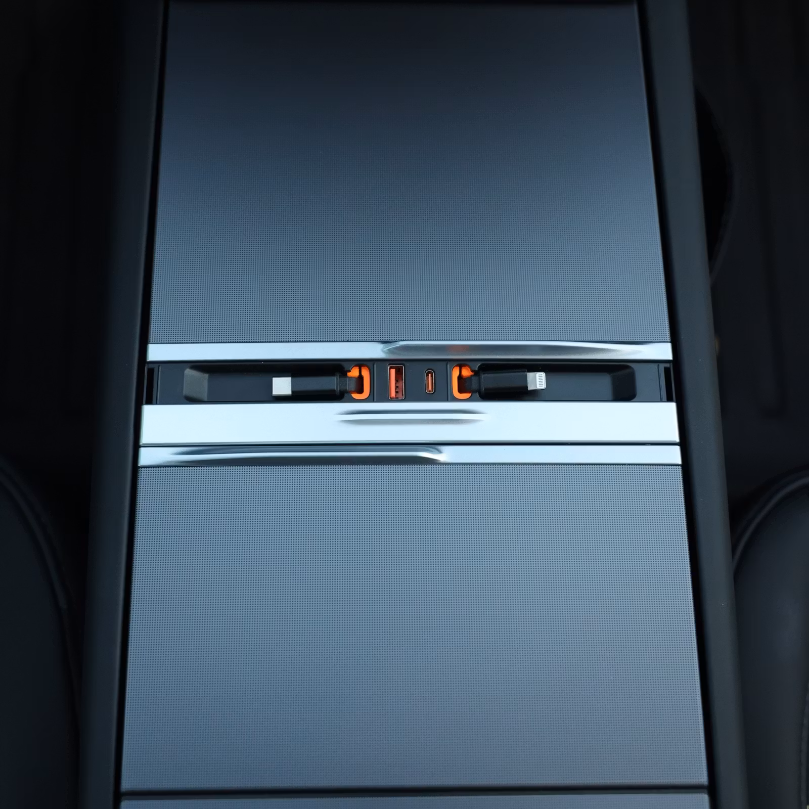 HUB – vedettävät kaapelit – Tesla Model 3 Highland / Model Y Juniper LR, P