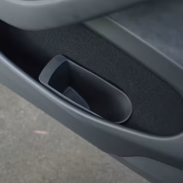 Silikoniset insertit ovitaskuihin – Tesla Model Y Juniper