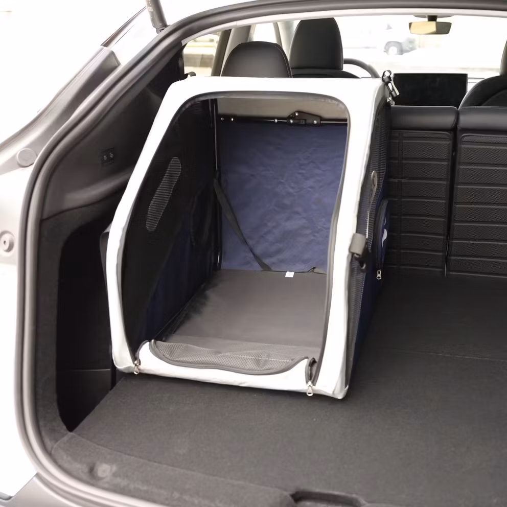 Koirakoppa canvas-materiaalista – Tesla Model Y