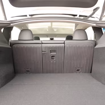 Matto/suoja takapenkkien selkänojiin, TPE Nano – Tesla Model Y Juniper LR 2025, P 2025