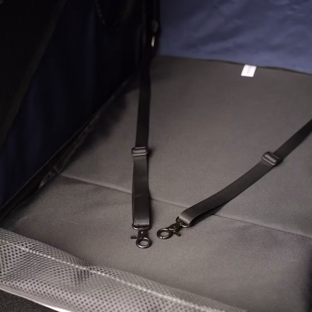 Koirakoppa canvas-materiaalista – Tesla Model Y