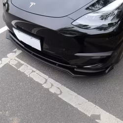 Etuspoileri, kaksi vaihtoehtoa – Tesla Model Y Legacy