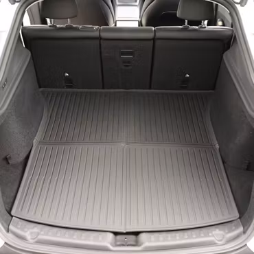 Tavaratilan matto XPE – raidallinen – Tesla Model Y Juniper