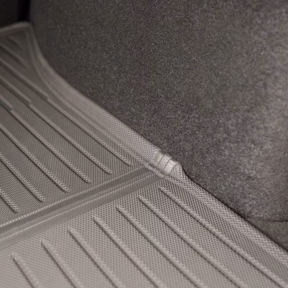 Tavaratilan matto XPE – raidallinen – Tesla Model Y Juniper