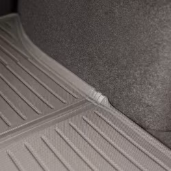 Tavaratilan matto XPE – raidallinen – Tesla Model Y Juniper