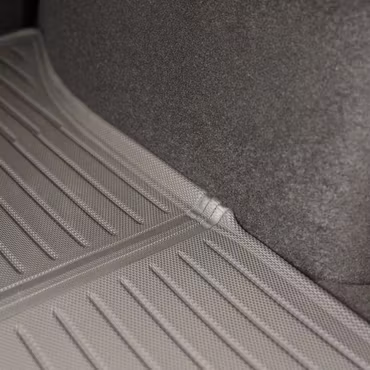 Tavaratilan matto XPE – raidallinen – Tesla Model Y Juniper