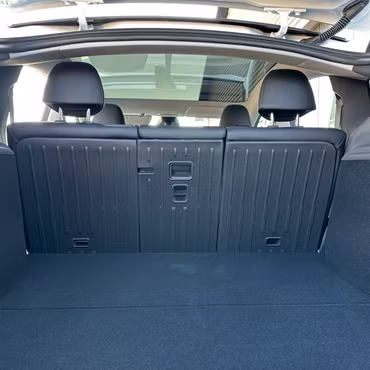 TPE-matot/suojat takaistuinten selkänojiin – Tesla Model Y Juniper