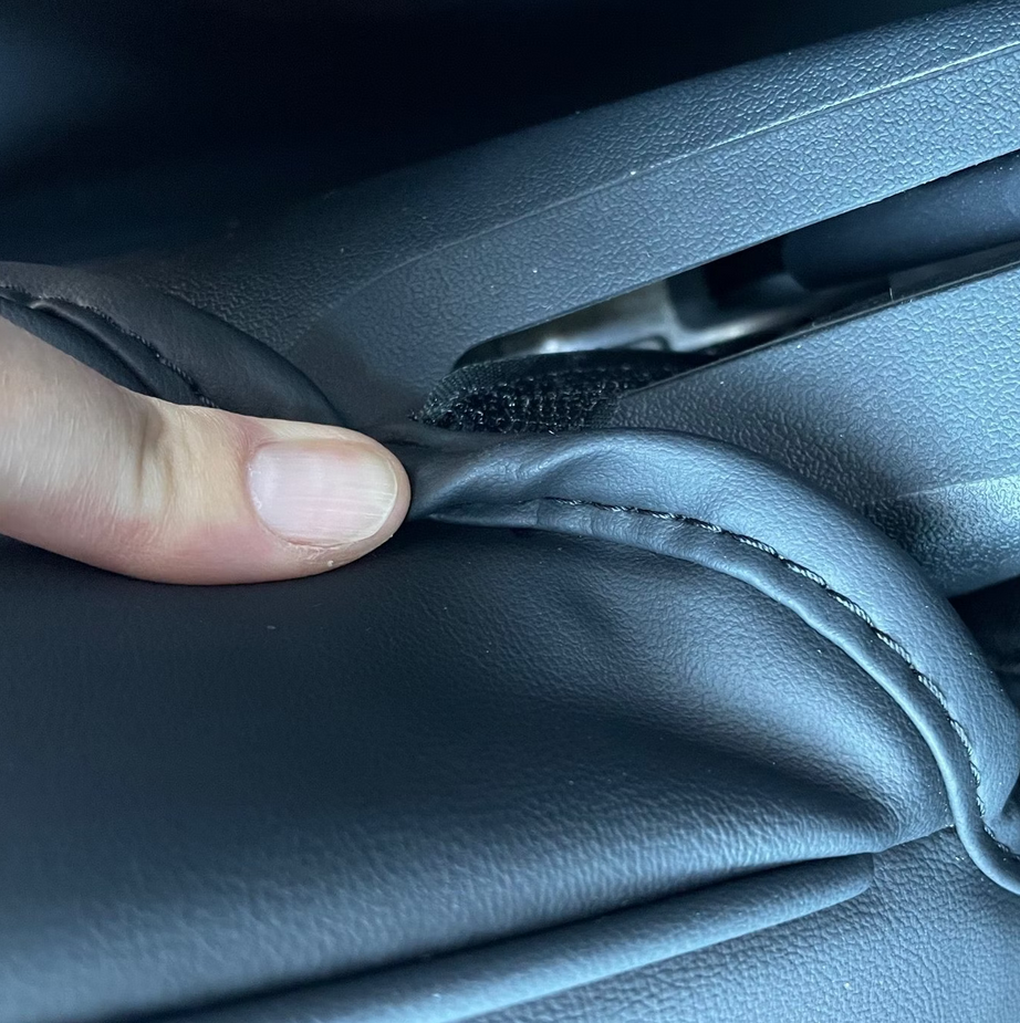 Istuimen jatke - 2 väriä - Tesla Model 3/Y