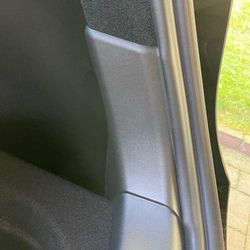Kynnyssuojan jatke tavaratilaan - Tesla Model Y