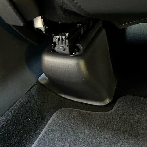 Istuinkiinnikkeiden päällisuojat - Tesla Model Y
