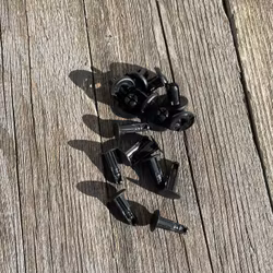 Muoviset tulpat - Tesla Model #