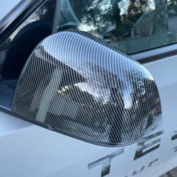 Sivupeilien suojukset, kiiltävä hiilikuitu - Tesla Model Y