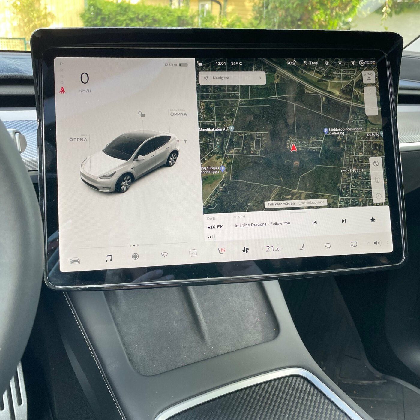 Säädettävä näyttöteline - Tesla Model 3/Y