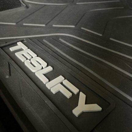 Kumimatot- Tesla Model Y
