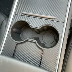 Mukinpidin silikonia, musta - Tesla Model 3 2021/Y