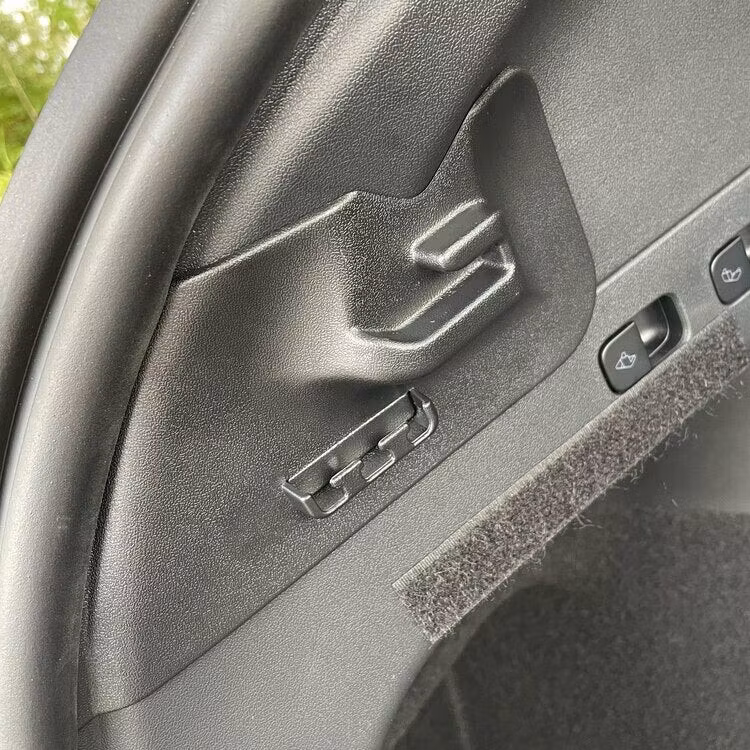 Tavaratilan yksityisyys suoja - Tesla Model Y