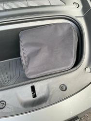 Etukontin laukku - Tesla Model Y