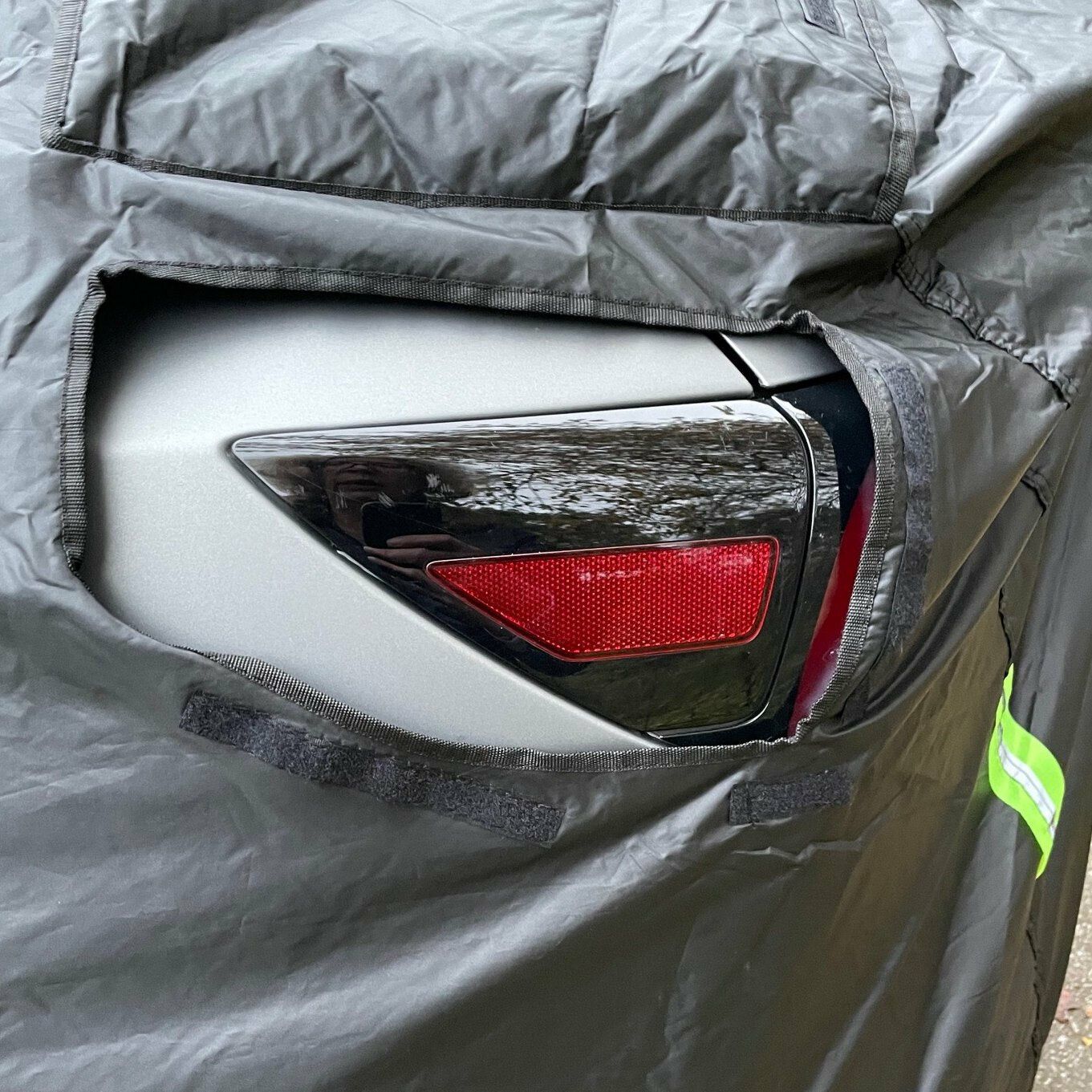 Suojapeite musta - Tesla Model Y