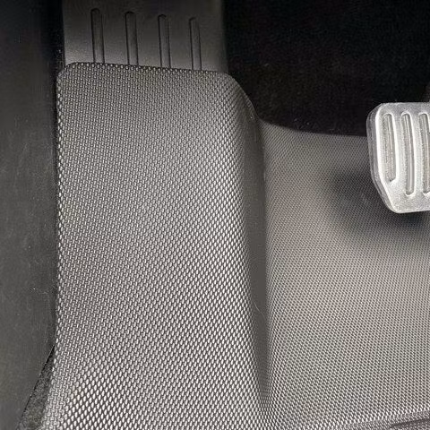 Kumimatot XPE - Tesla Model 3