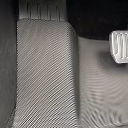 Kumimatot XPE - Tesla Model 3
