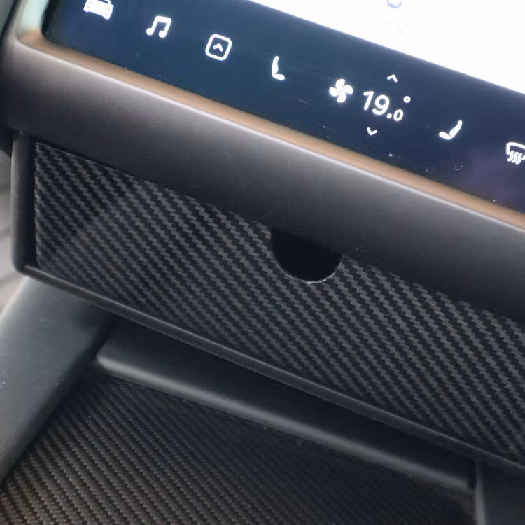 Vetolaatikko näytön alle - hiilikuitu - Tesla Model S / X