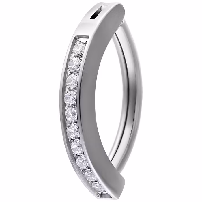 Clickerring med vit strass på framsidan Titan 1,6 mm